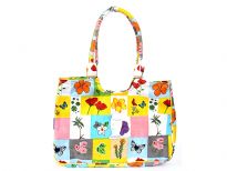 Multi flower and butterfly designed beach bag made with double shoulder straps and a zipper closure.  Made of 100% Cotton. 