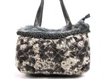 Snake print PU Fashion Handbag with faux fur trim on the top of the bag with zipper closure & double shoulder straps.