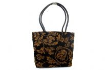 Tapestry Tote Bag. Top zipper closing.