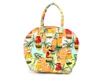 Printed canvas beach Bag. Top zipper closing. It has double handle and is water proof.