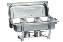 COMPLETE CHAFER KIT: Our complete chafer set includes a full size water pan, 3 1/3rd size food pans, dome cover, chafer stand, 2 fuel holders with covers. Enhance your next catered event with this 8 quart Stainless Steel Fixed Chafer. Its a convenient and elegant way to serve large gatherings, events, buffets, and self-serve settings.