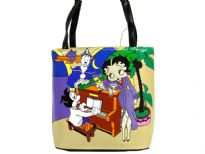 Betty Boop Bucket Bag with zipper closure. Made with PU(polyurethane) and double handle. 