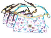 Love print shoulder Bag with top zipper closure & belted shoulder handle. Plaid pattern on different shapes of heart print on the bag. Made of PU (polyurethane).