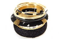 Five pieces bangles set