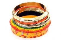 Six pieces bangles set