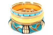 Six pieces bangle set